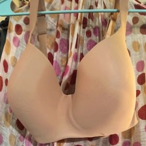 Ambrielle Bra 44D like new